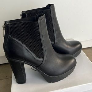 Steve Madden Platform Booties